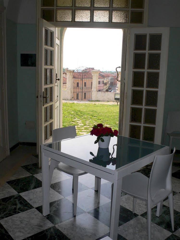 Trinità Dimora Castello Dei Conti Bed & Breakfast エクステリア 写真