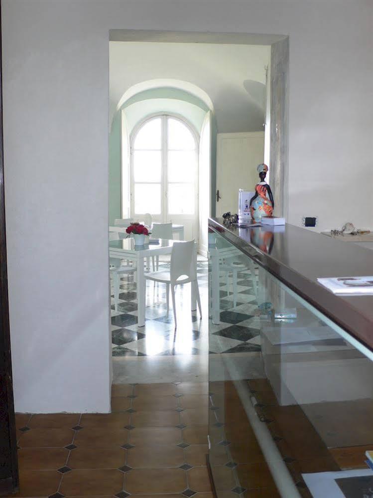 Trinità Dimora Castello Dei Conti Bed & Breakfast エクステリア 写真