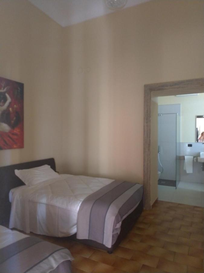 Trinità Dimora Castello Dei Conti Bed & Breakfast エクステリア 写真